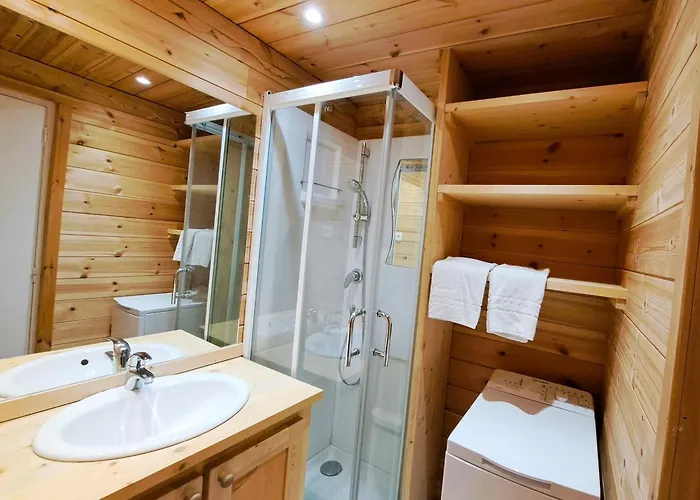 Apartment Renove Au Pied Des Pistes A Pra-loup, Ideal Pour 4 Personnes - Fr-1-165a-29